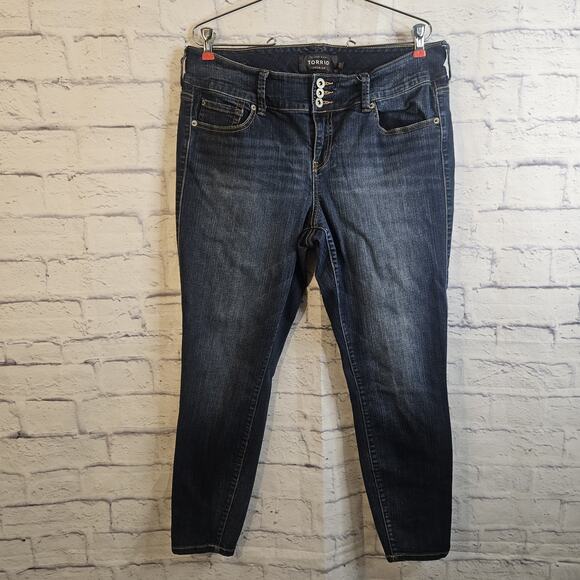 torrid Denim - Torrid Women's Size 16R Jegging 3 Button Premium Stretch Mid Rise Jeans Denim